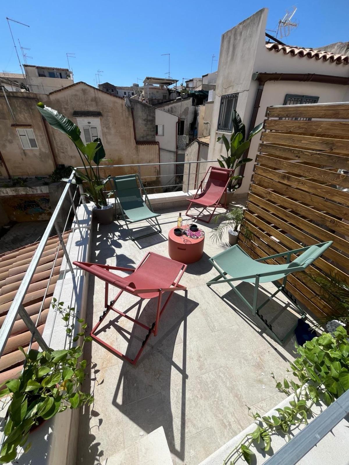 Aglaia Apartment Residence Delle Tre Grazie Syracuse Esterno foto